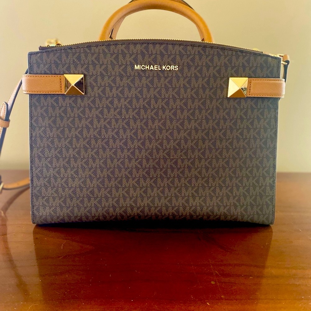 Michael Kors MK satchel handbag purse crossbody. NWOT brown/acorn💛🤎